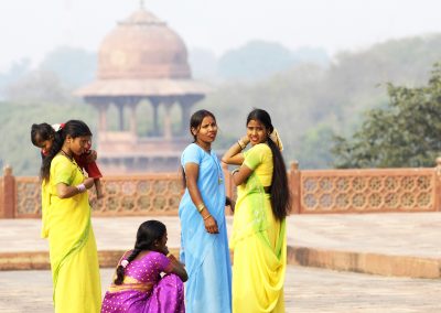 Indiennes, Taj Mahal, Inde (réf. M022)