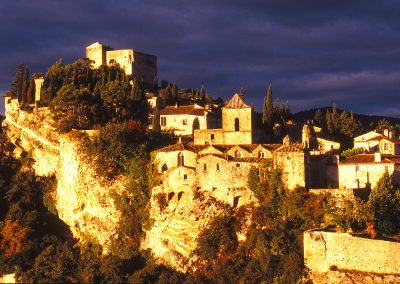Vaison-la-Romaine, La Haute-Ville, Provence (réf. P133)