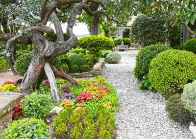 Le jardin de la Louve, Bonnieux, Provence (réf. P209)
