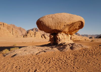 Rocher champignon dans le désert du wadi Rum, Jordanie (réf. M206)