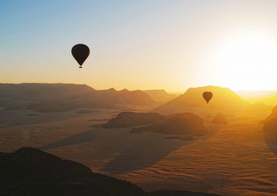 Survol en montgolfière du wadi Rum au lever du soleil, Jordanie (réf. M191)